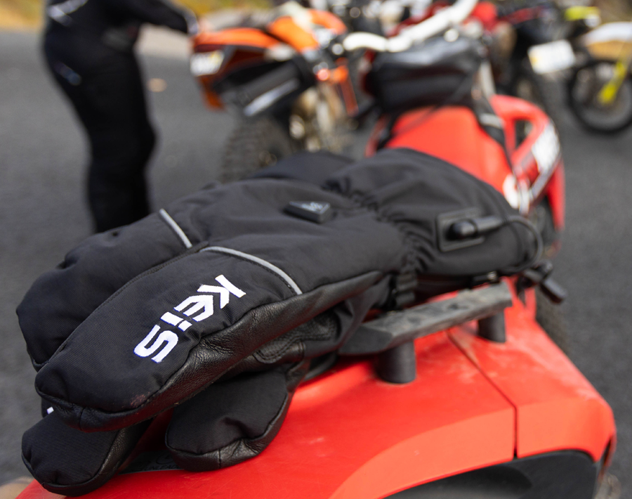 A new Heated Motorcycle Glove for the extreme cold