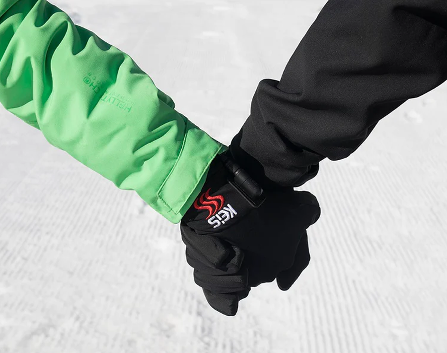 No more cold finger with Keis heated inner gloves