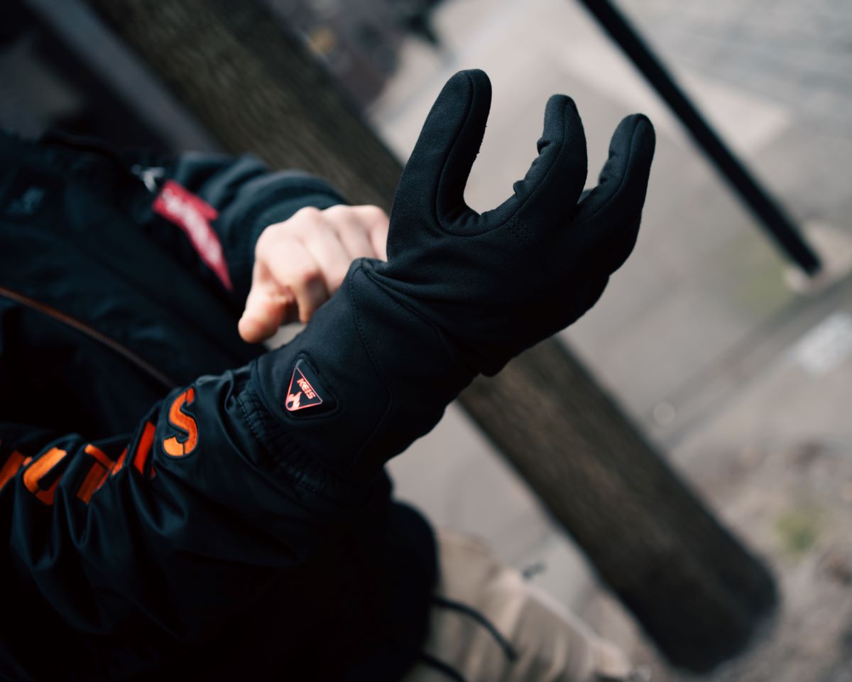 New Heated Inner Gloves from KEIS